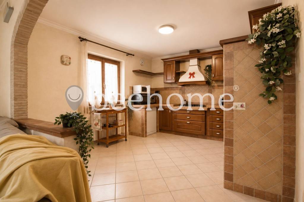 casa indipendente in vendita a Capena