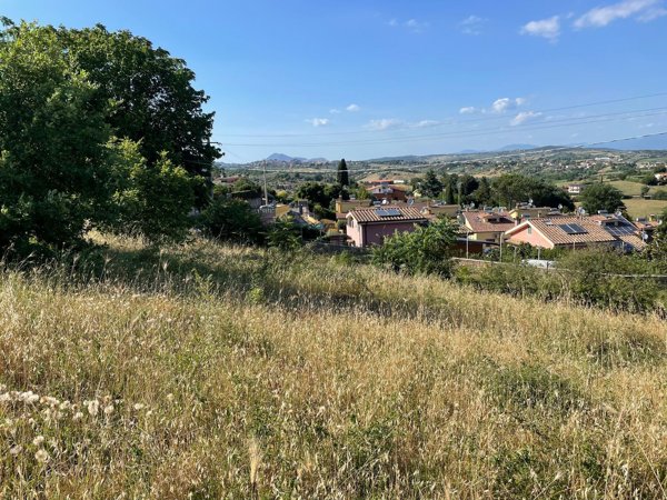 casa indipendente in vendita a Capena