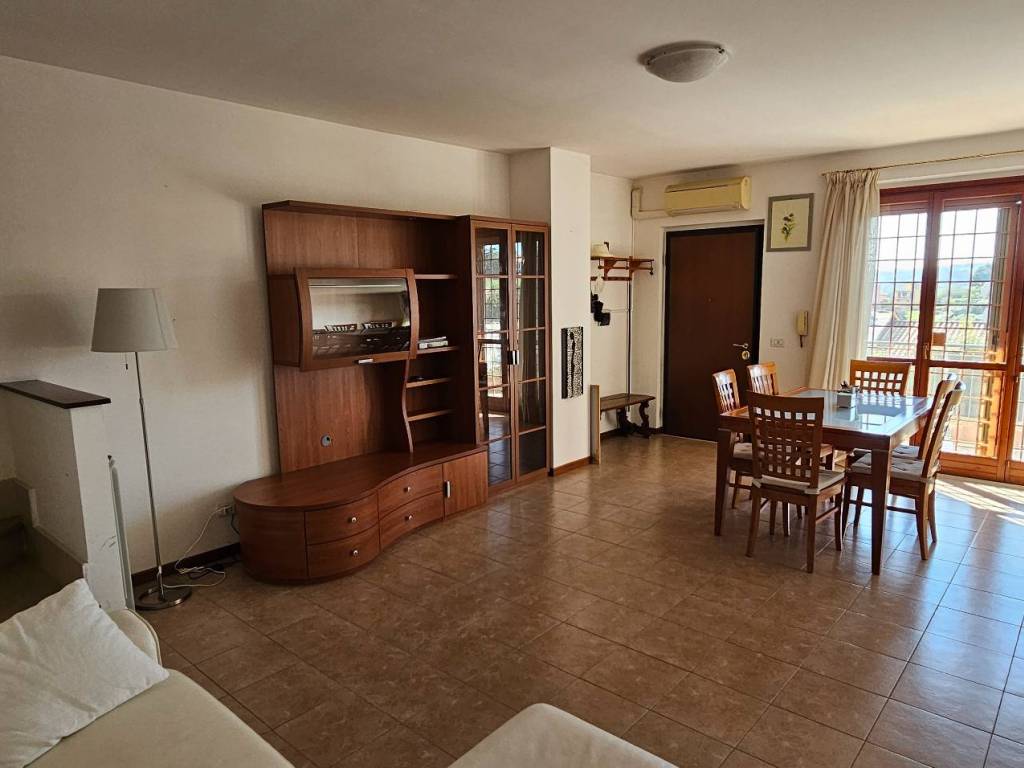 casa indipendente in vendita a Capena