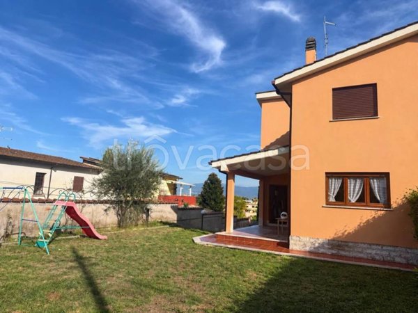 casa indipendente in vendita a Capena