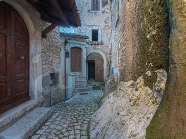 casa indipendente in vendita a Carpineto Romano