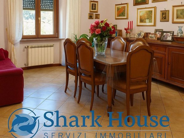 intera palazzina in vendita a Carpineto Romano