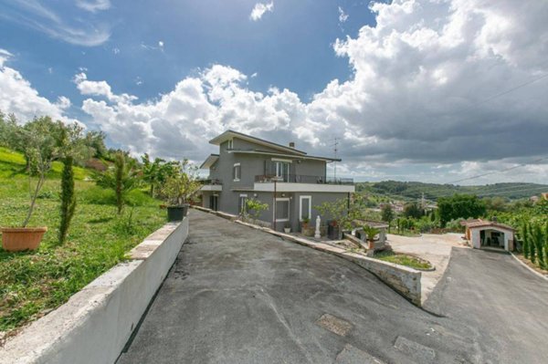 casa indipendente in vendita a Casape