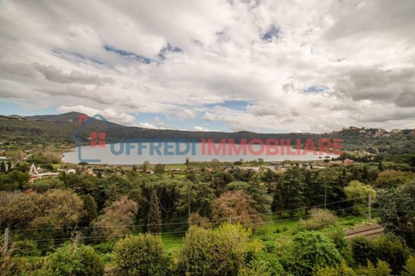 appartamento in vendita a Castel Gandolfo
