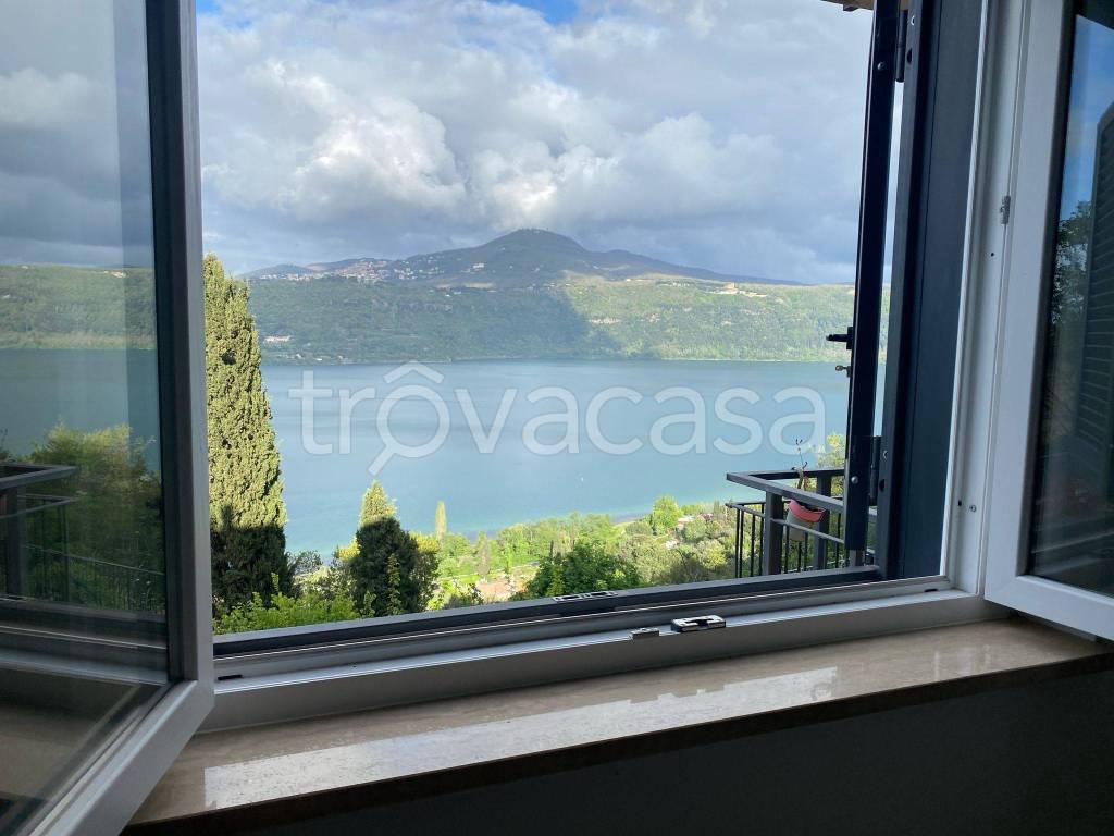 appartamento in vendita a Castel Gandolfo