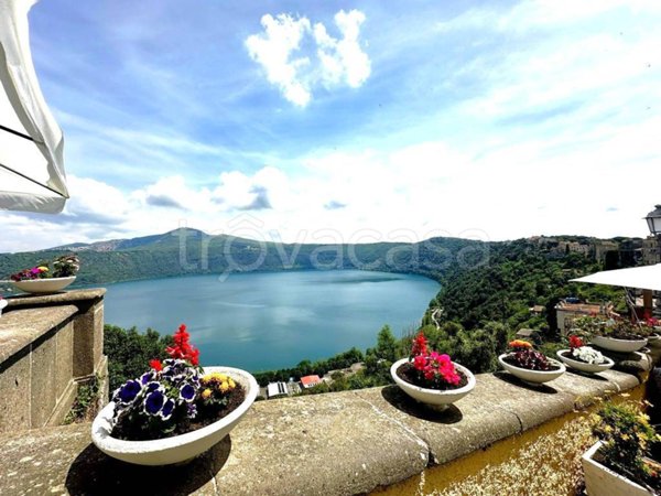 appartamento in vendita a Castel Gandolfo