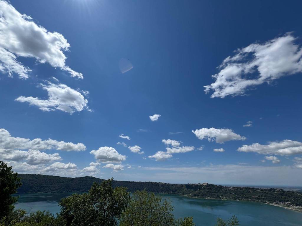 appartamento in vendita a Castel Gandolfo