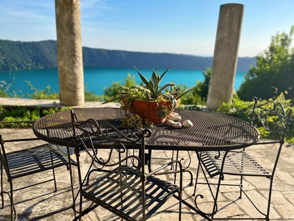 casa indipendente in vendita a Castel Gandolfo