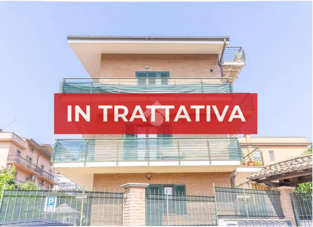 appartamento in vendita a Castel Gandolfo in zona Pavona