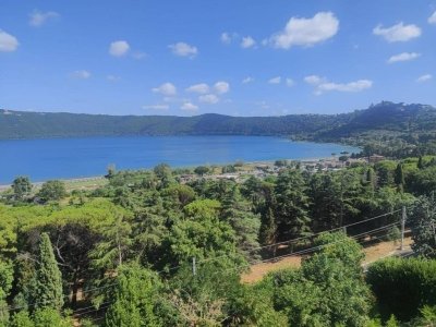 appartamento in vendita a Castel Gandolfo
