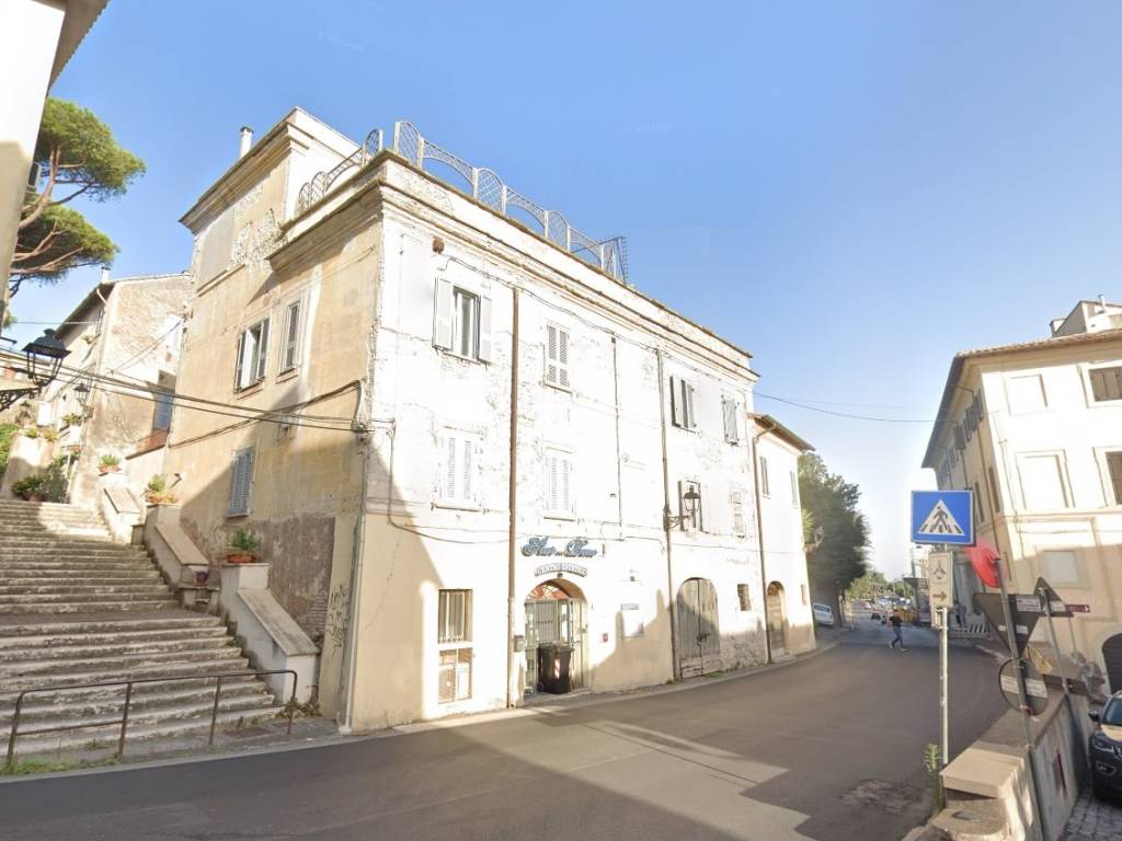 negozio in vendita a Castel Gandolfo