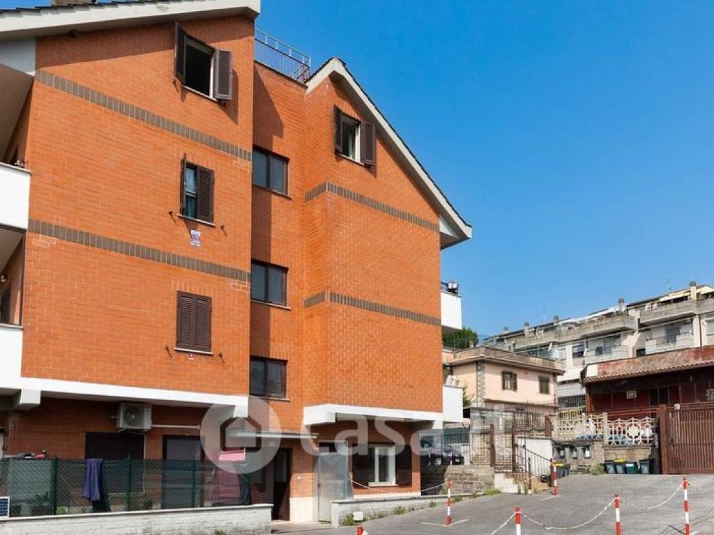 appartamento in vendita a Castel Gandolfo in zona Pavona