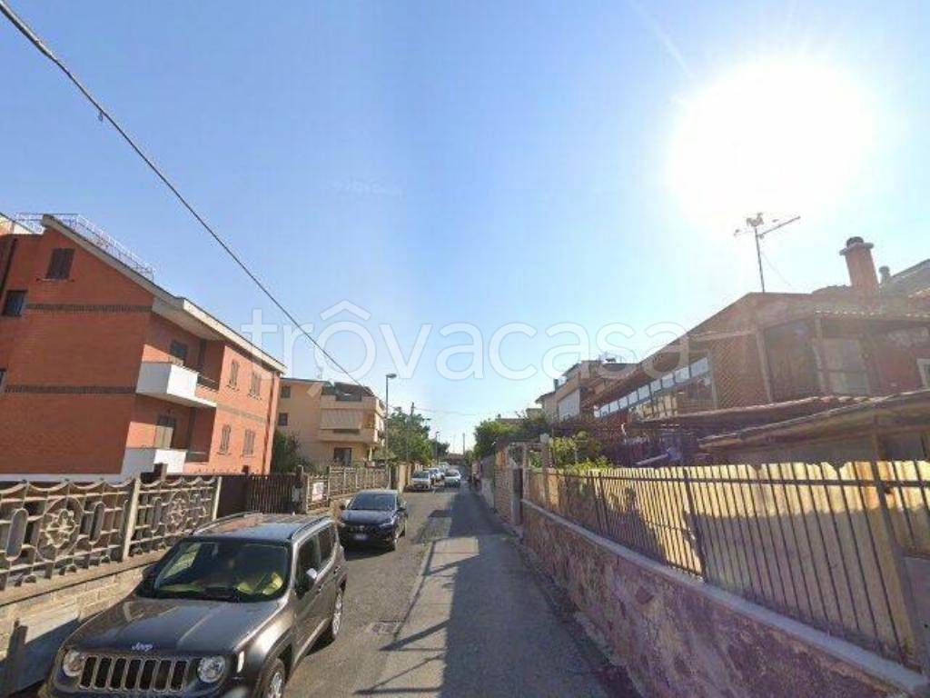 appartamento in vendita a Castel Gandolfo in zona Pavona