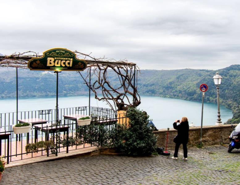 appartamento in vendita a Castel Gandolfo