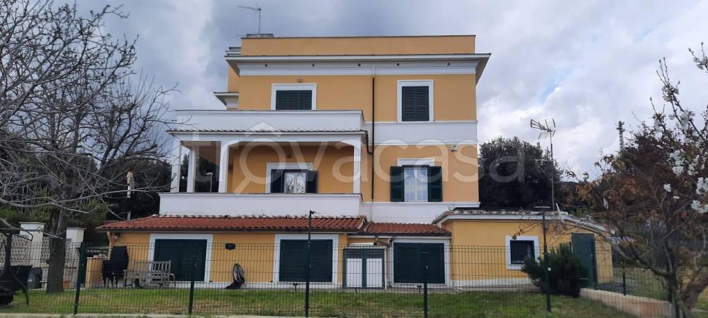 appartamento in vendita a Castel Gandolfo