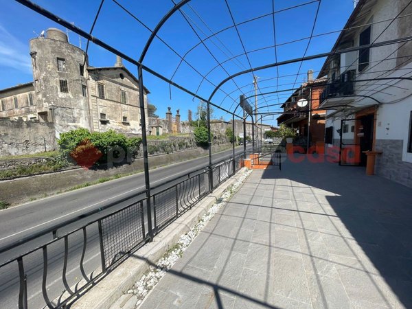 appartamento in vendita a Castel Gandolfo in zona Pavona