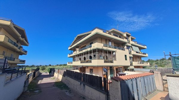 appartamento in vendita a Castel Gandolfo in zona Pavona
