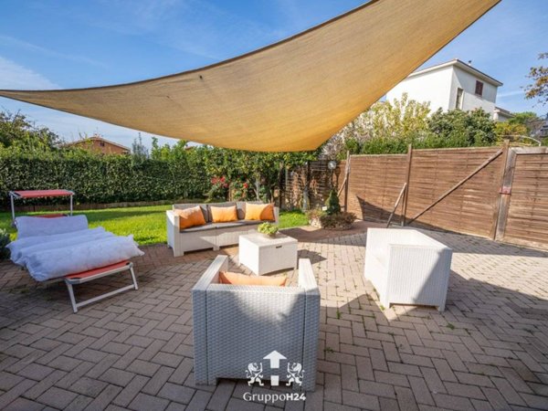 appartamento in vendita a Castel Gandolfo in zona Pavona