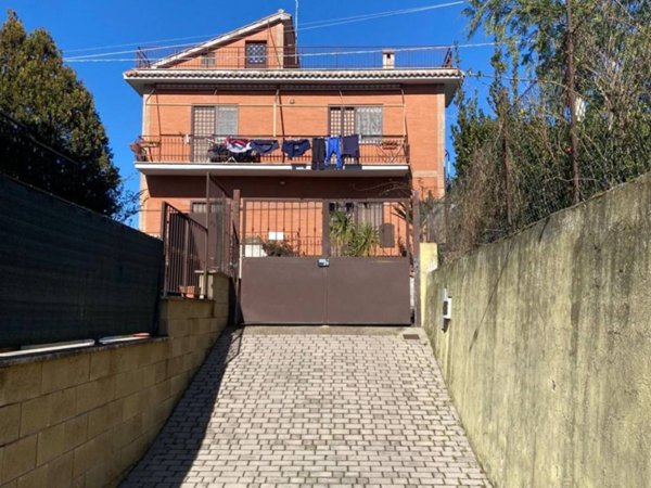 appartamento in vendita a Castel Gandolfo in zona Pavona
