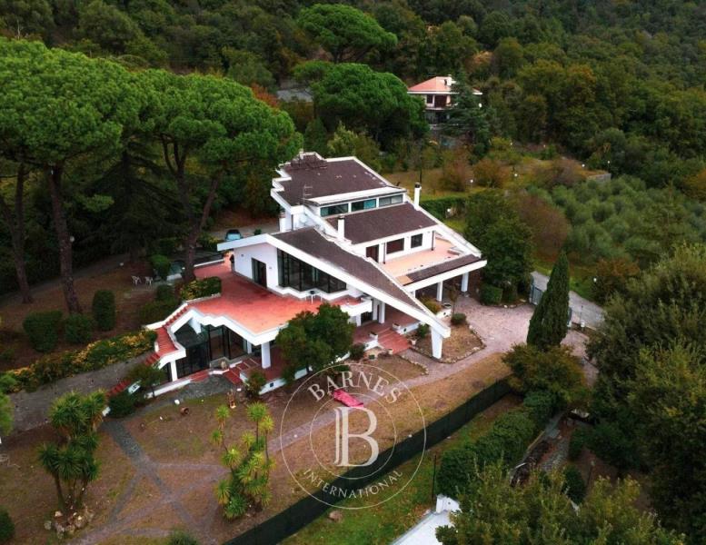 casa indipendente in vendita a Castel Gandolfo