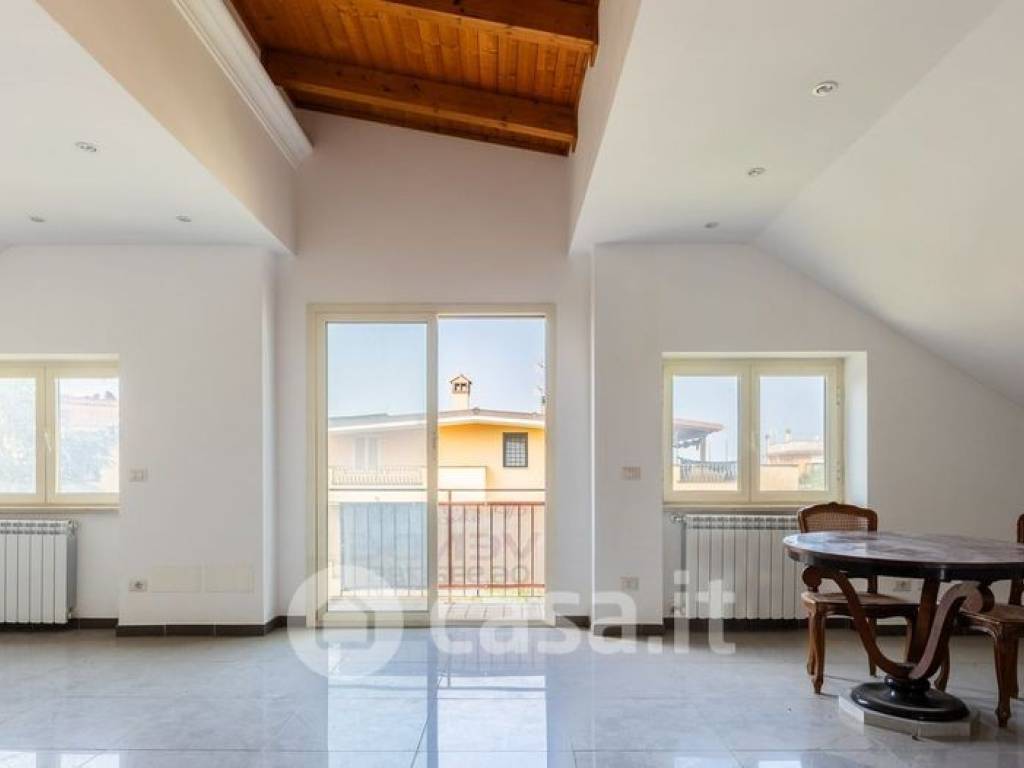 appartamento in vendita a Castel Gandolfo in zona Pavona