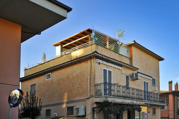 casa indipendente in vendita a Castel Gandolfo