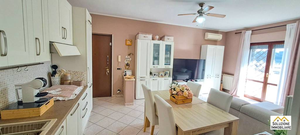 appartamento in vendita a Castel Gandolfo in zona Pavona