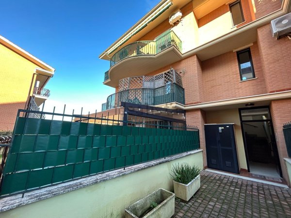 appartamento in vendita a Castel Gandolfo in zona Pavona