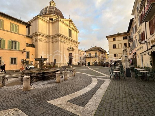 negozio in vendita a Castel Gandolfo