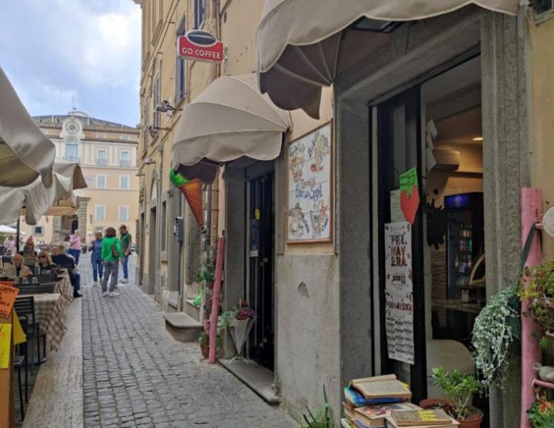negozio in vendita a Castel Gandolfo