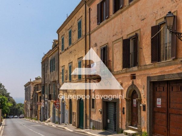 intera palazzina in vendita a Castel Gandolfo