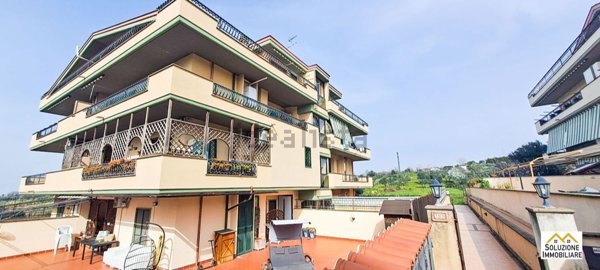 appartamento in vendita a Castel Gandolfo in zona Pavona