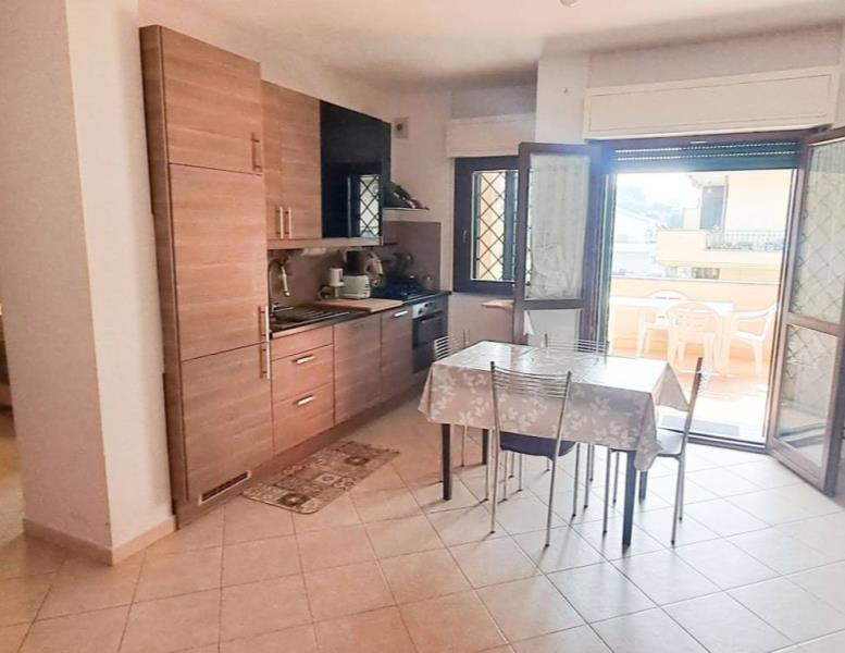 appartamento in vendita a Castel Gandolfo in zona Pavona