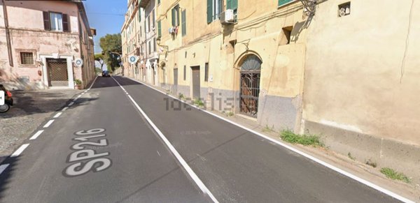 locale commerciale in vendita a Castel Gandolfo