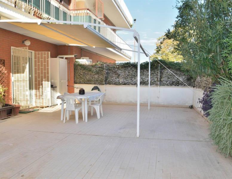 appartamento in vendita a Castel Gandolfo in zona Pavona