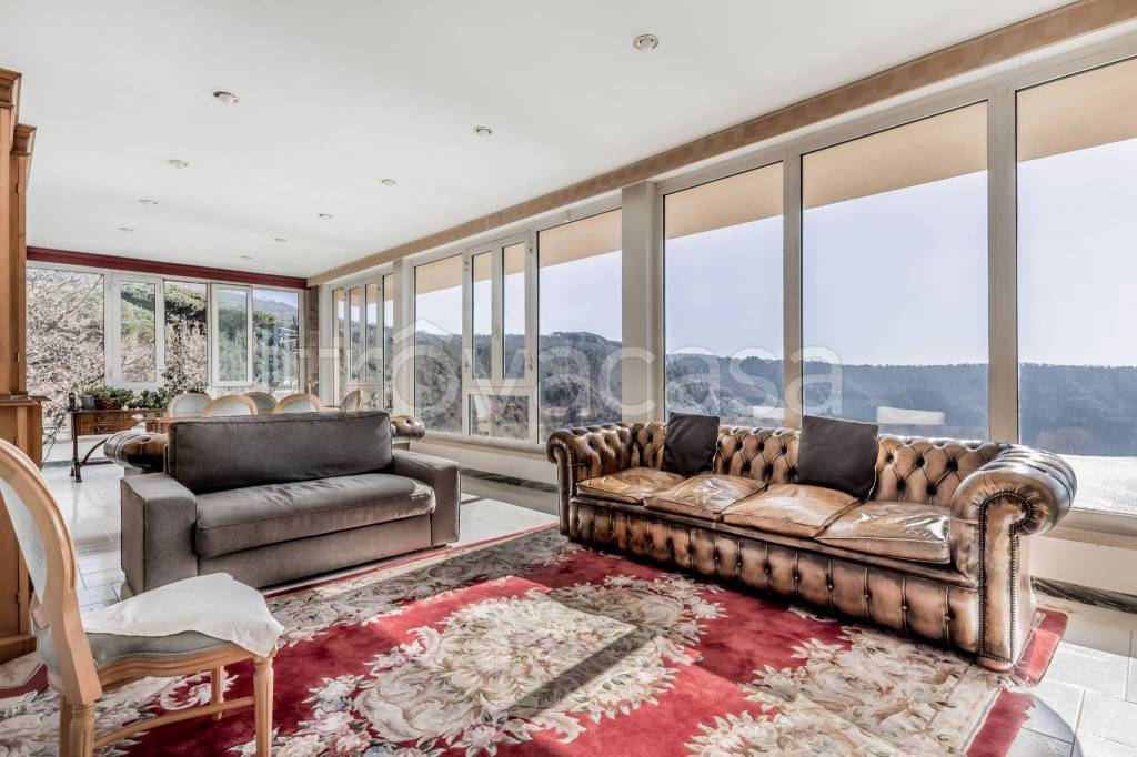 casa indipendente in vendita a Castel Gandolfo