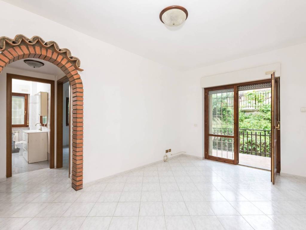 appartamento in vendita a Castel Gandolfo in zona Pavona