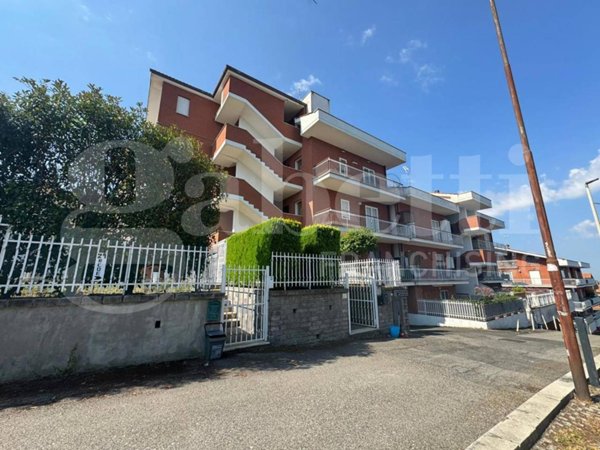 appartamento in vendita a Castel Gandolfo in zona Pavona