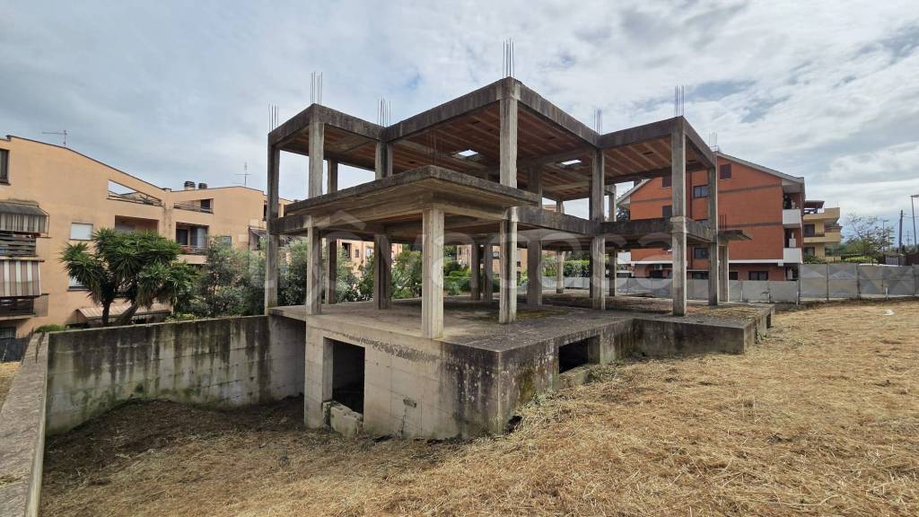 casa indipendente in vendita a Castel Gandolfo in zona Pavona