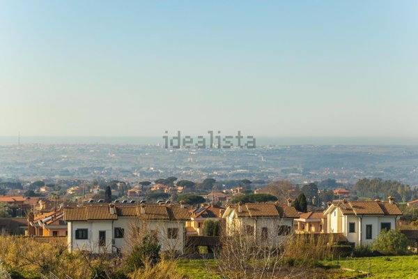 casa indipendente in vendita a Castel Gandolfo