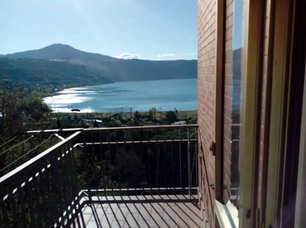 appartamento in vendita a Castel Gandolfo