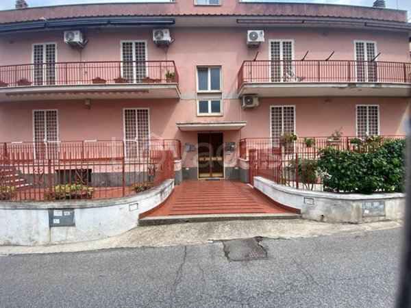 appartamento in vendita a Castel Gandolfo in zona Pavona