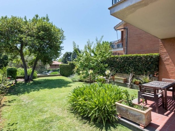 casa indipendente in vendita a Castel Gandolfo
