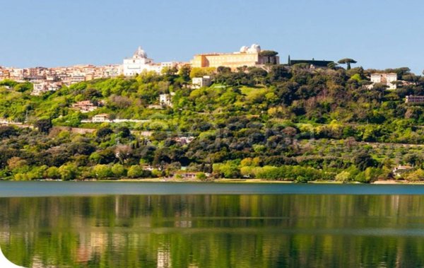 negozio in vendita a Castel Gandolfo