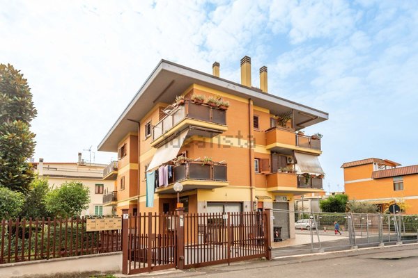 appartamento in vendita a Castel Gandolfo in zona Pavona