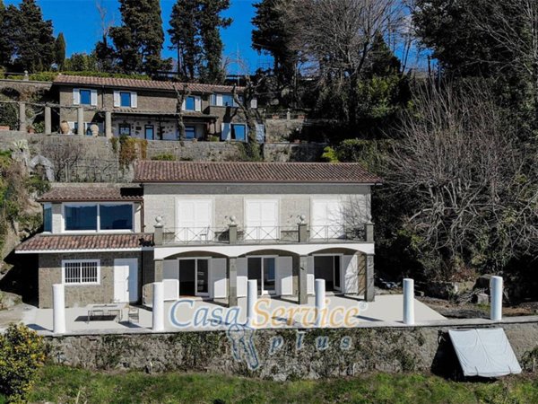 casa indipendente in vendita a Castel Gandolfo