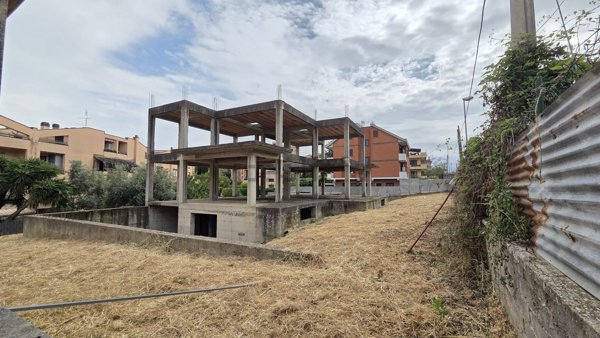 casa indipendente in vendita a Castel Gandolfo in zona Pavona