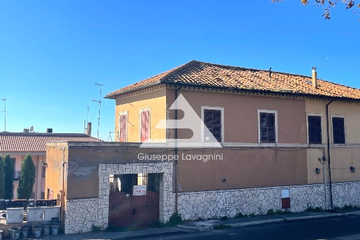 appartamento in vendita a Castel Gandolfo in zona Pavona