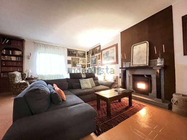 casa indipendente in vendita a Castel Gandolfo in zona Pavona