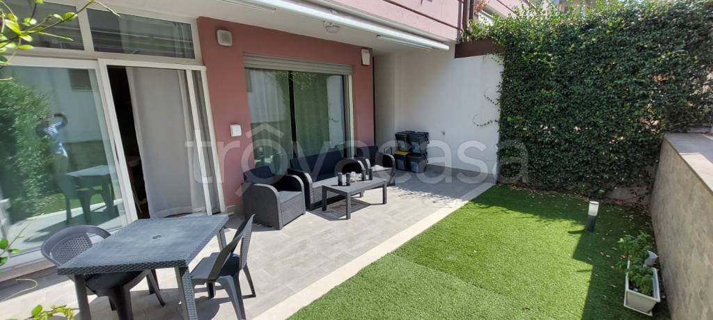 appartamento in vendita a Castel Gandolfo in zona Pavona